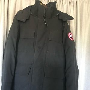 CANDA GOOSE MAITLAND PARKA SIZE LARGE